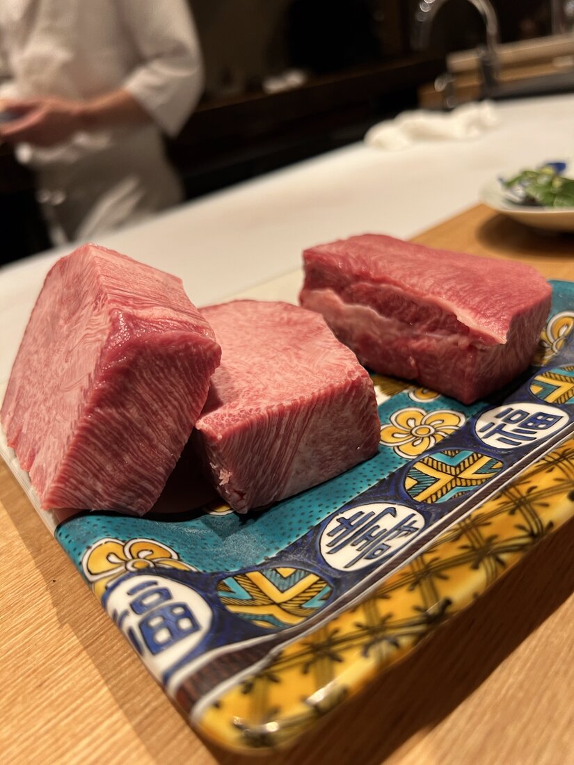 肉割烹 岡田前 黒毛和牛の炭焼き
